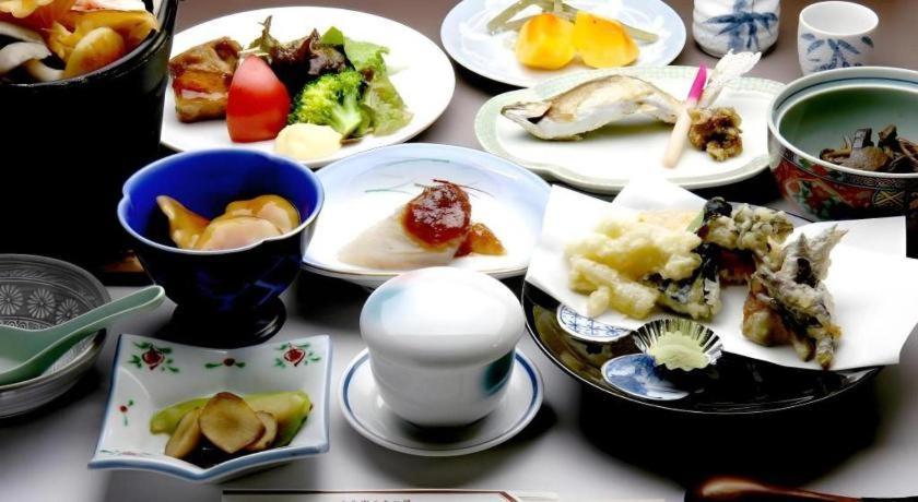 Minshuku Yoshinoya Hotel มินาคามิ ภายนอก รูปภาพ
