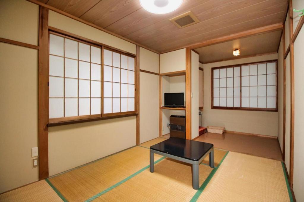 Minshuku Yoshinoya Hotel มินาคามิ ภายนอก รูปภาพ